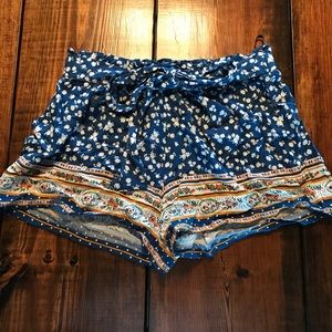 Blu Pepper • Bow Detail • Shorts